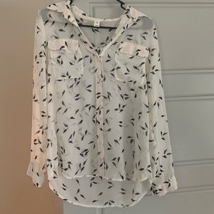 Sheer old navy bird shirt Size Small